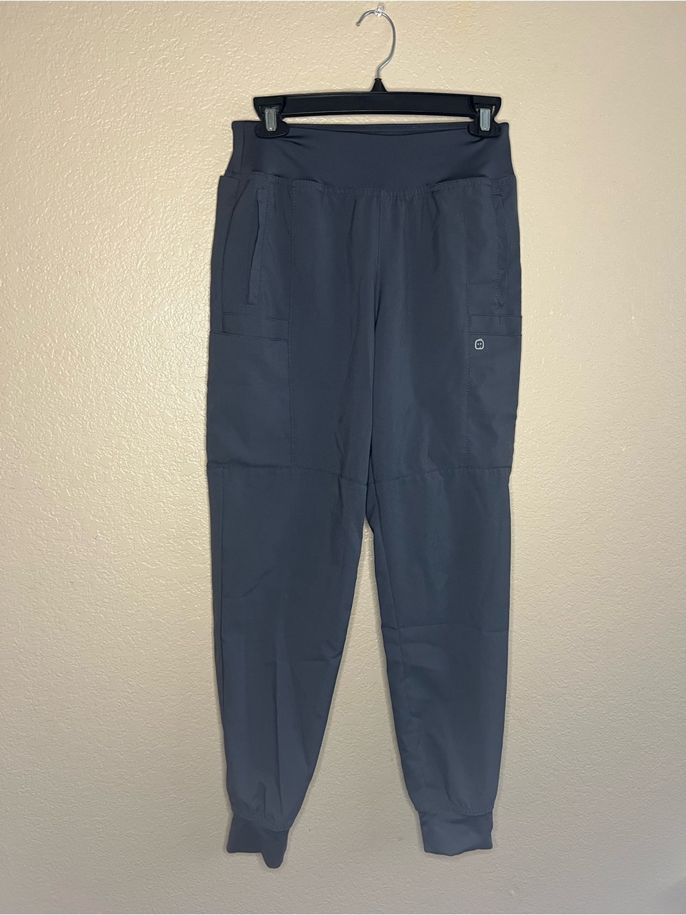 WonderWink Women’s scrub joggers